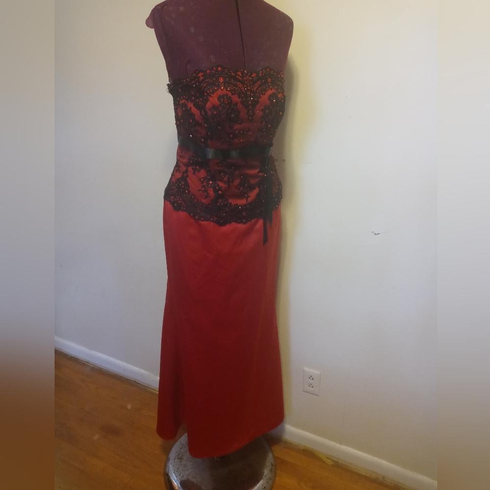 Alexis Designs style 2808 Red and Black Strapless gown